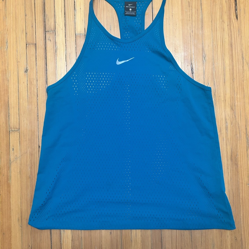 Nike women’s Teal workout tank‎